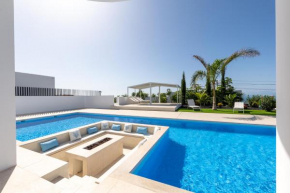 Villa Andrea, quiet luxury, sunset with sea views